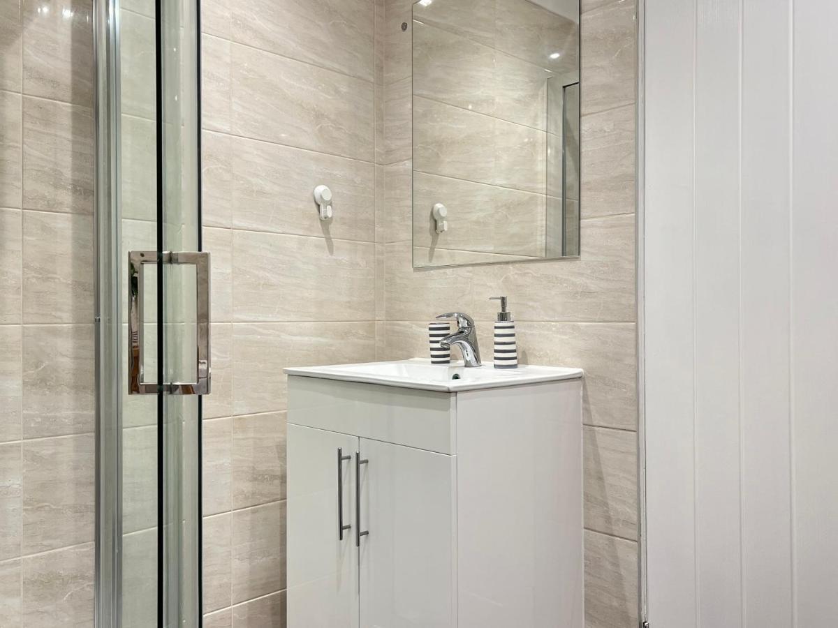 Modern 2 Bed Townhouse Just Outside City Walls With Free Private Parking York Luaran gambar