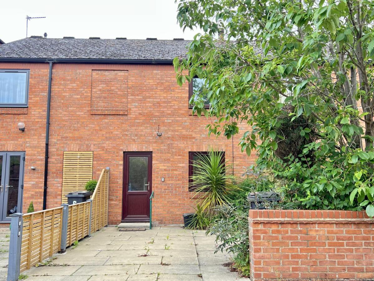 Modern 2 Bed Townhouse Just Outside City Walls With Free Private Parking York Luaran gambar